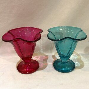Pair of VTG Glass Sundae Ice Cream Dessert Flared Cups Blue and Pink